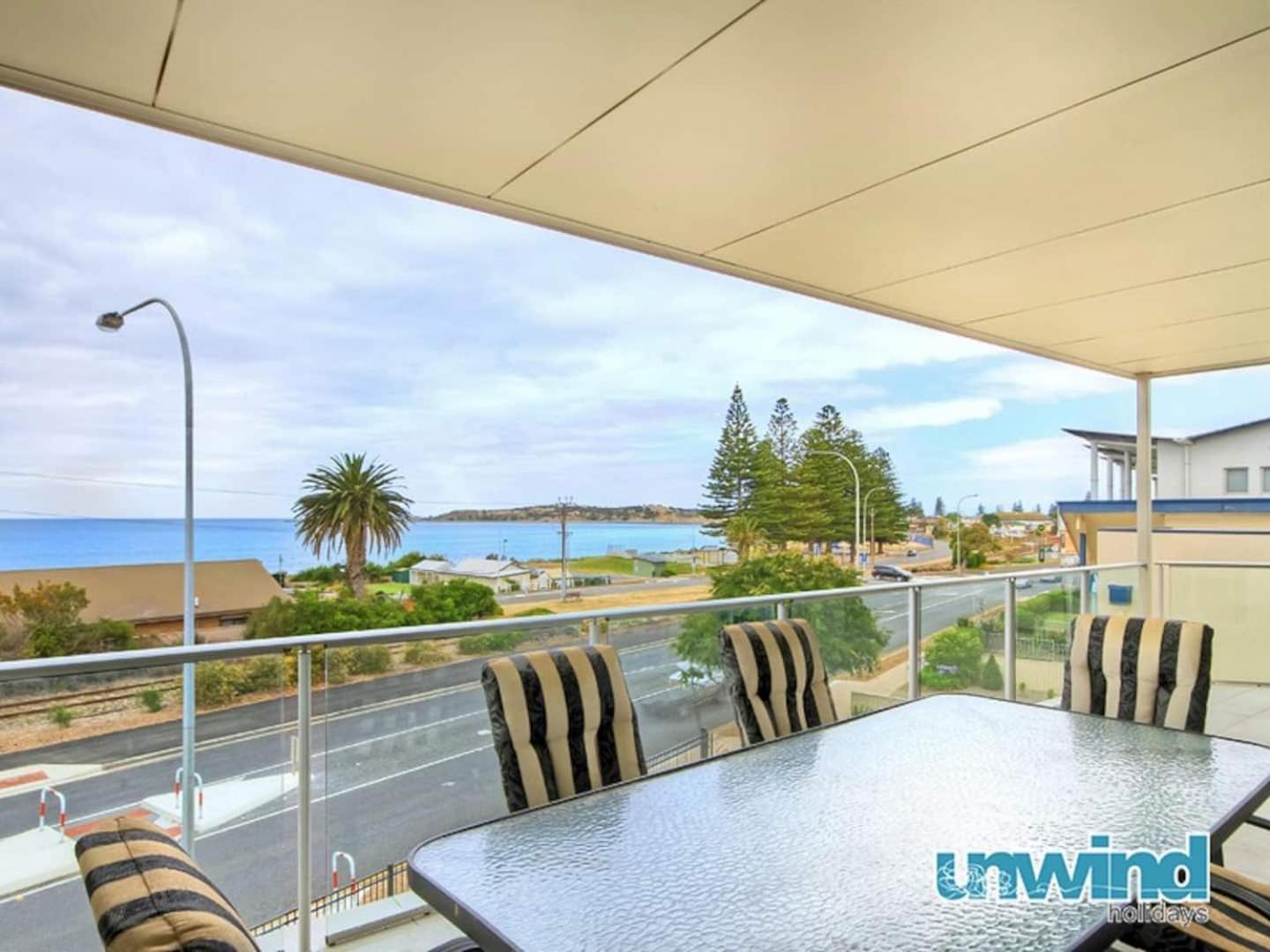 Apartment Block Escape No 5 - Penthouse Balcony Wi-fi